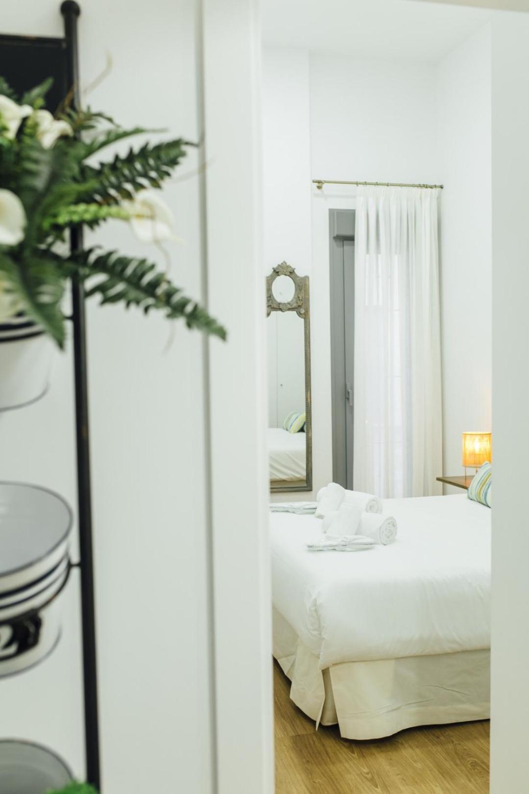 Апартаменти Modern With Seasonal Swimming Pool- 1Bd 1Bth- Goyeneta Севілья Екстер'єр фото