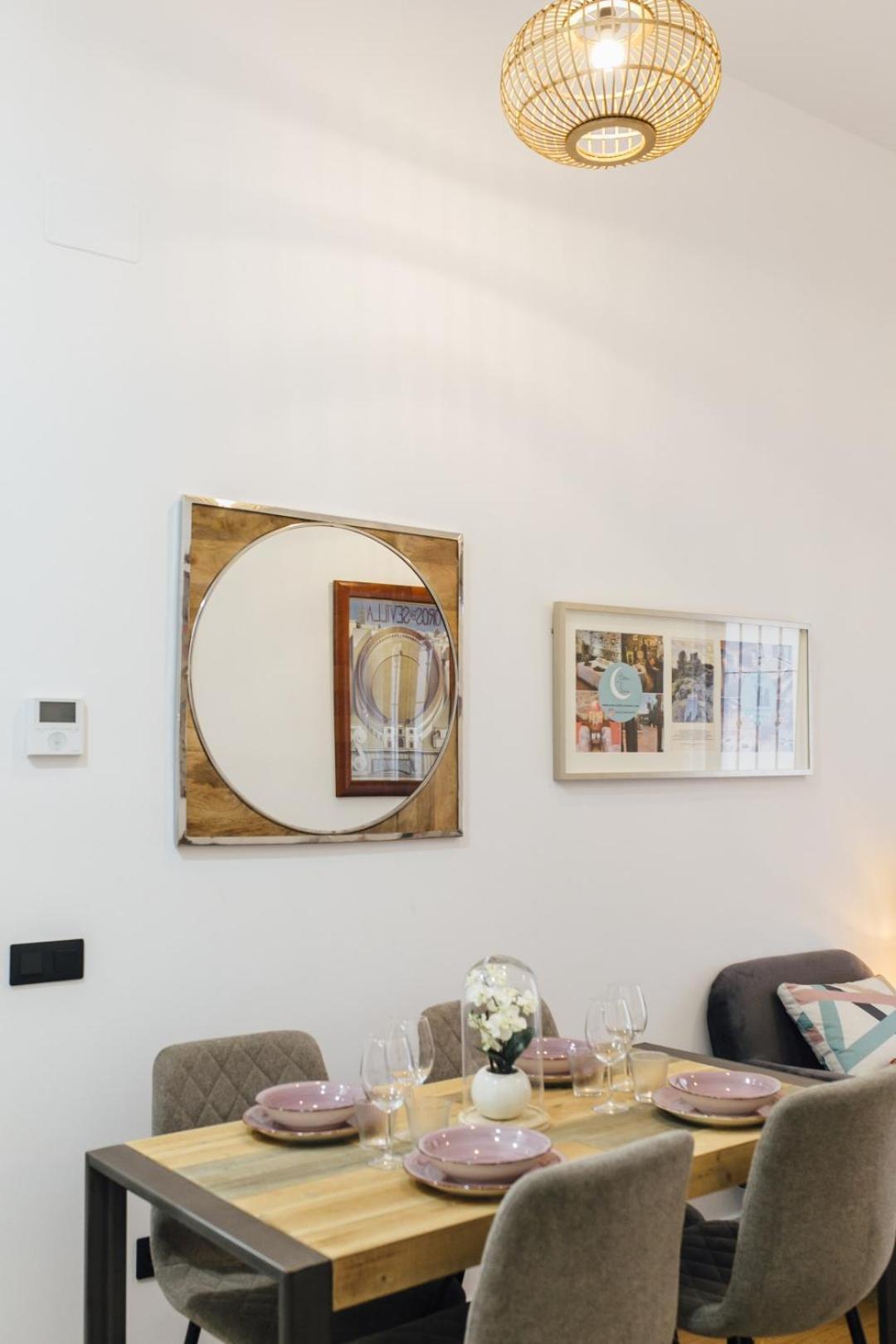 Апартаменти Modern With Seasonal Swimming Pool- 1Bd 1Bth- Goyeneta Севілья Екстер'єр фото